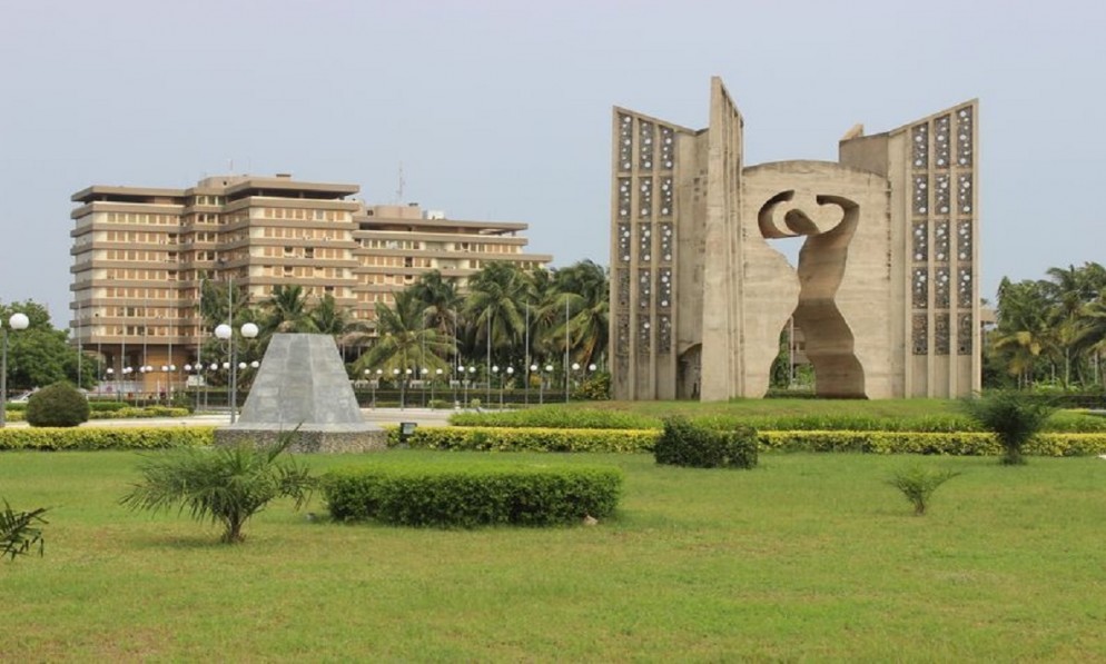 Monument-de-lindépendance-994x597